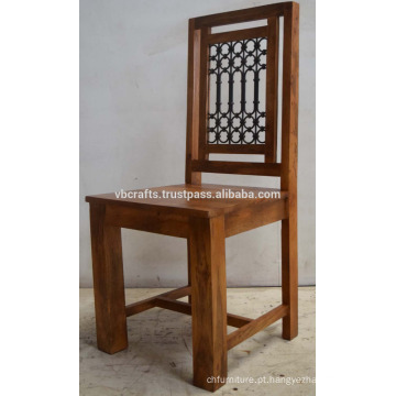 Sábio Mango Wood Iron Jali Chair